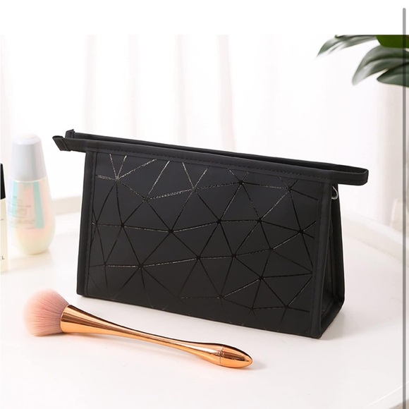 SOLD‼️Makeup Bag/ Cosmetic Organizer Bag/ Large Capacity Toiletry Bag | NEW!!! - Picture 4 of 7